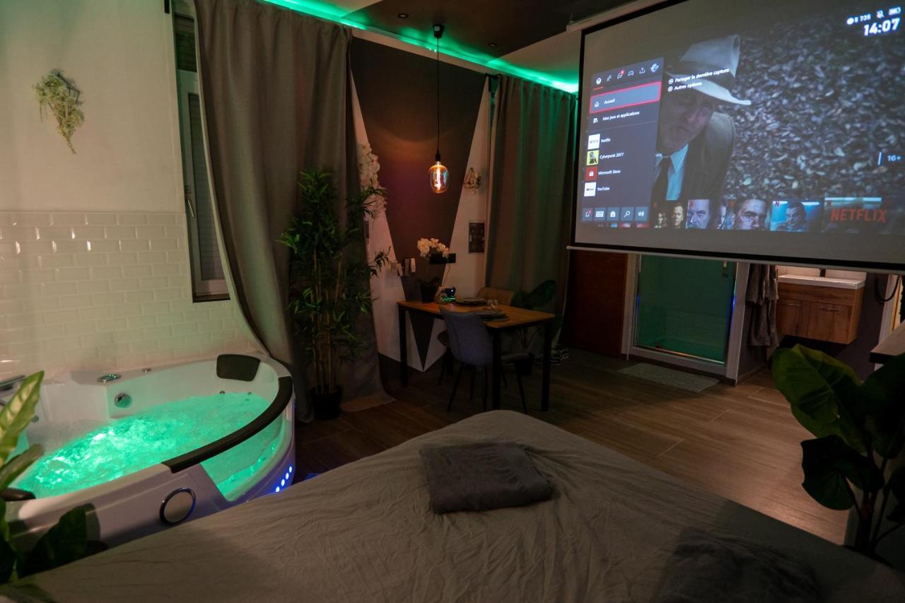 Capsule Color Deluxe Balneo I Ecran Home Cinema I Console De Jeux Trith-Saint-Leger Bagian luar foto